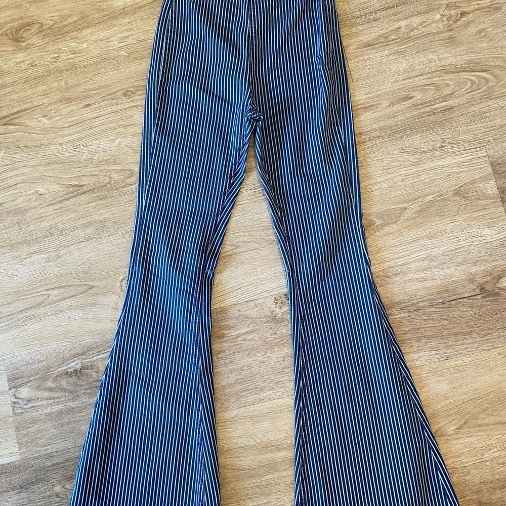 Altard state Striped stretchy high waisted Flare Women's Jeans size small